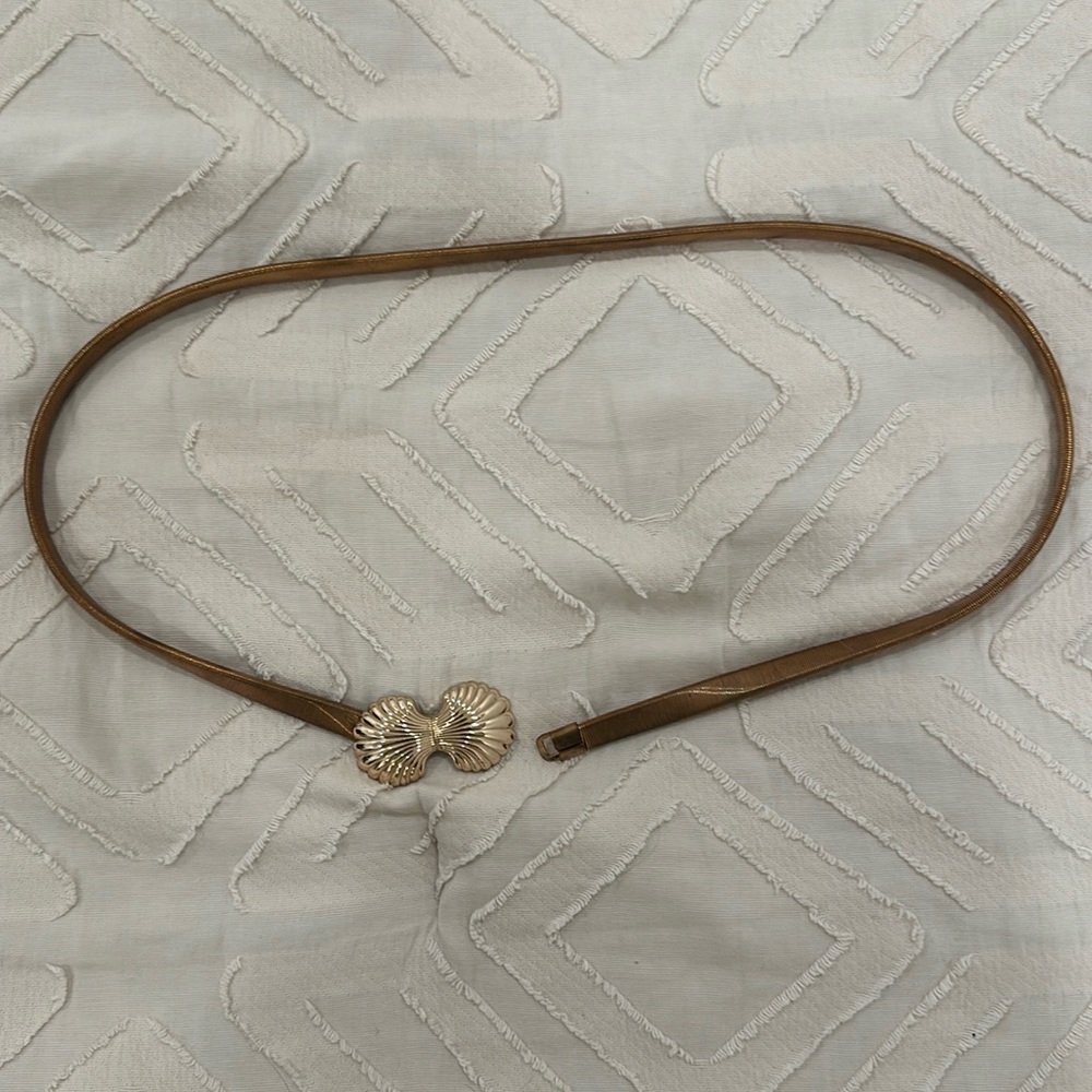 Vintage modcloth gold shell stretchy belt 70s 60s 50s 60s retro mermaidcore